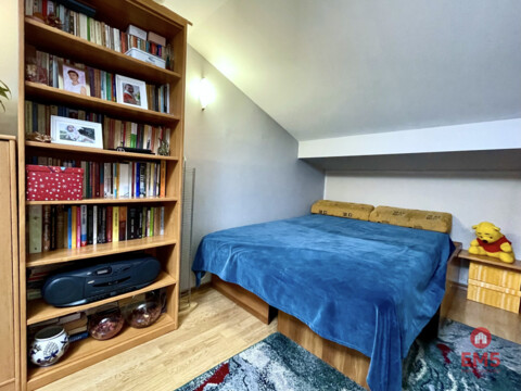 Dom szeregowy z lokalem usługowym