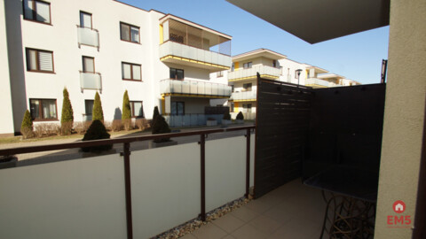 2 pokoje, z miejscem parkingowym