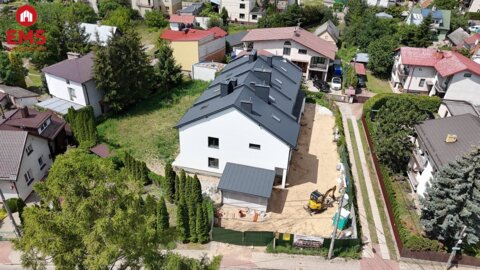 Szeregówka z garażem