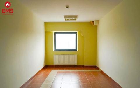 Lokal magazynowo - biurowy 665 m2