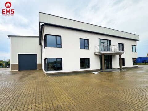 Lagerhalle/Halle zu vermieten