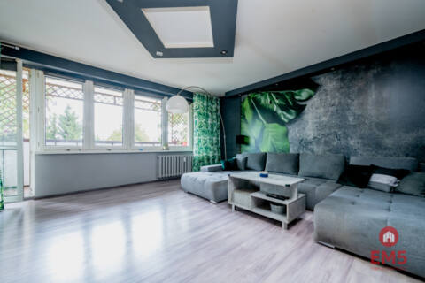 Trzy pokoje, duży balkon, do wejścia. – Białystok
